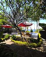 Bintang Beach Villas