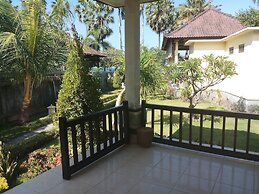 Bintang Beach Villas
