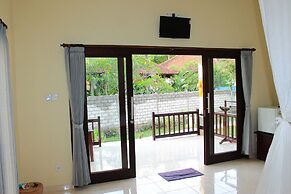 Bintang Beach Villas