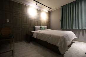 Blanc Hotel Cheongju