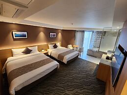 Seogwipo JS Hotel