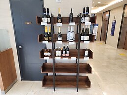 Seogwipo JS Hotel