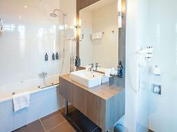 Splendid Hotel Lac d'Annecy - Handwritten Collection