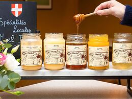 Splendid Hotel Lac d'Annecy - Handwritten Collection