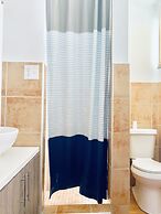 Discovery Inn Suites at 681 Ocean Drive