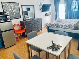 Discovery Inn Suites at 681 Ocean Drive