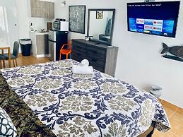 Discovery Inn Suites at 681 Ocean Drive