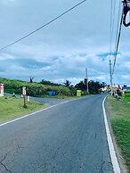 Discovery Inn Suites at 681 Ocean Drive