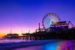 Hampton Inn & Suites Santa Monica