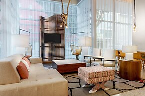 Hampton Inn & Suites Santa Monica
