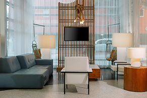 Hampton Inn & Suites Santa Monica