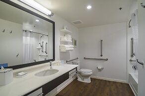 Hampton Inn Chicago North-Loyola Station