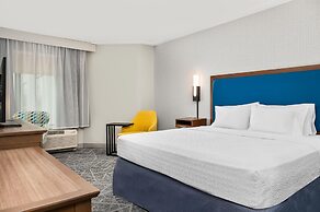 Hampton Inn Chicago North-Loyola Station