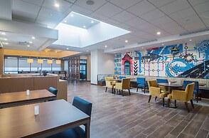 Hampton Inn Chicago North-Loyola Station