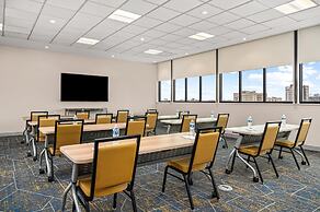 Hampton Inn Chicago North-Loyola Station