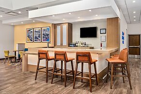 Hampton Inn Chicago North-Loyola Station