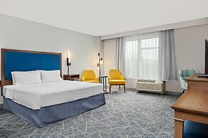 Hampton Inn Chicago North-Loyola Station