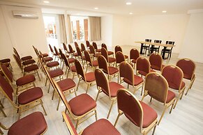 Royal Regency Palace Hotel