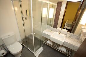 Royal Regency Palace Hotel