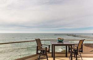 House By The Ocean