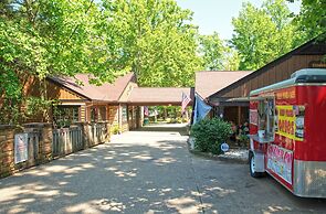 Cumberland Falls State Resort Park