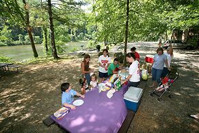 Cumberland Falls State Resort Park