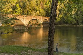Cumberland Falls State Resort Park