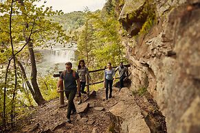 Cumberland Falls State Resort Park