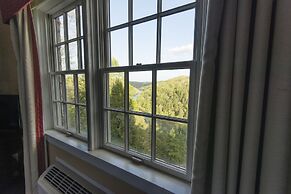 Cumberland Falls State Resort Park