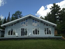 Warbler's Roost Country Inn B&B