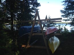 Warbler's Roost Country Inn B&B