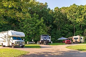 Dale Hollow Lake State Resort Park