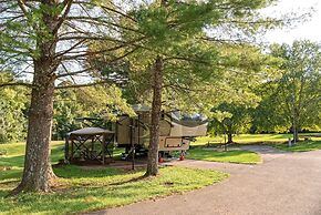 Dale Hollow Lake State Resort Park