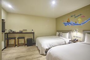 Just Live Inn Keelung