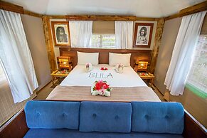 Barefoot Kuata Island Resort Fiji