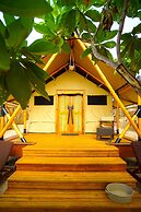 Barefoot Kuata Island Resort Fiji