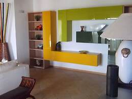 Apartment Ocean Front Praia Estoril