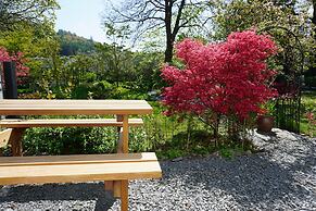 Lake View Country House