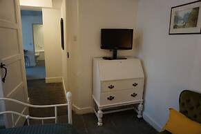 Lake View Country House