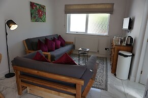 Lake View Country House