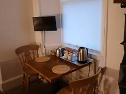 Lake View Country House