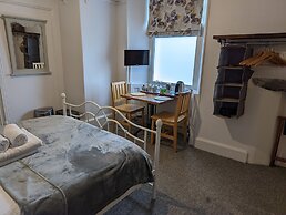 Lake View Country House