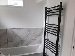 Lake View Country House