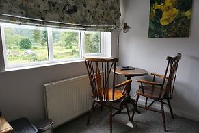 Lake View Country House