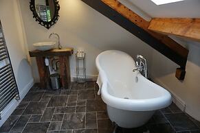 Lake View Country House