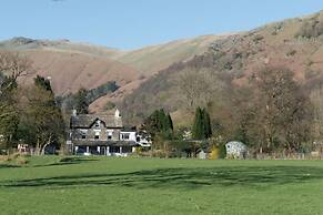 Lake View Country House