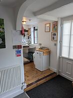 Lake View Country House