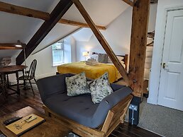 Lake View Country House