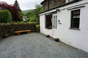 Lake View Country House