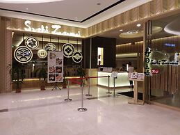 Sunset Seaview Vacation Condos City Centre @ IMAGO Shopping Mall